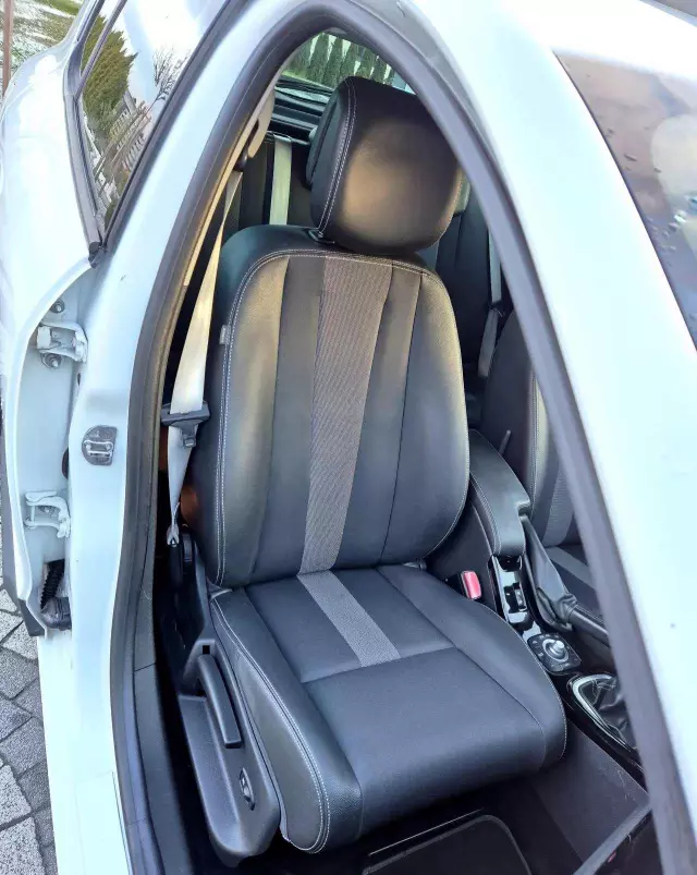 RENAULT Megane 1.4 16V TCE Bose Edition