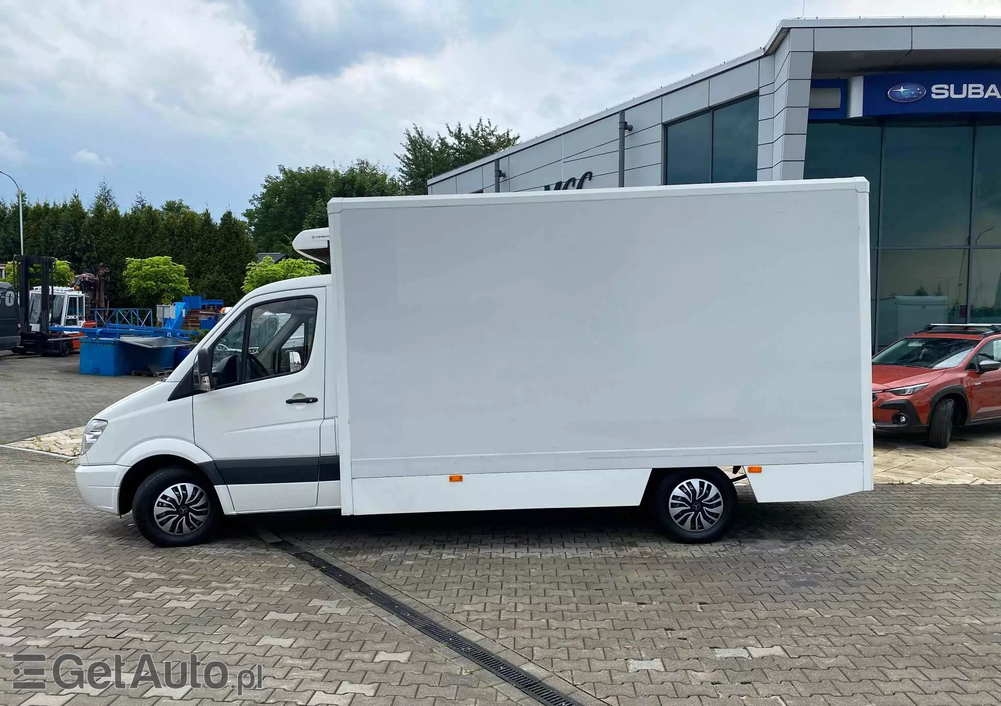 MERCEDES-BENZ Sprinter 310 CDi / Idealny pod kamper / Izoterma / Niskopodwozie / Kontener 