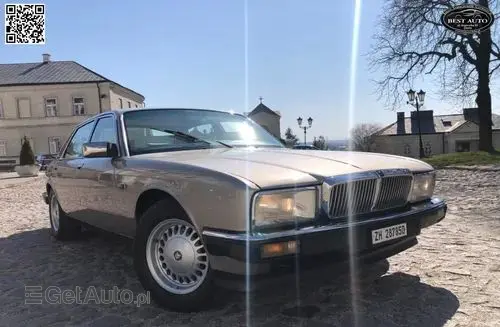 JAGUAR XJ 