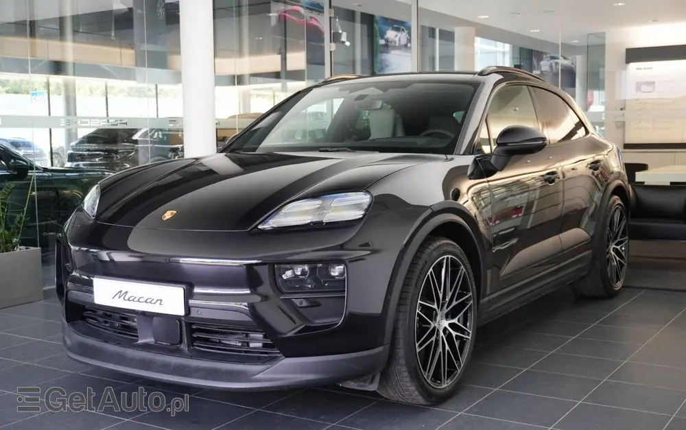 PORSCHE Macan 