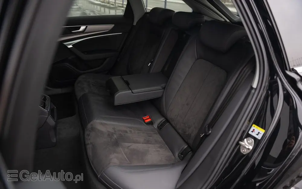 AUDI A6 Avant 40 TDI S tronic sport