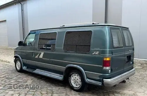 FORD Econoline 