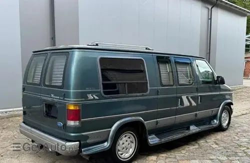 FORD Econoline 