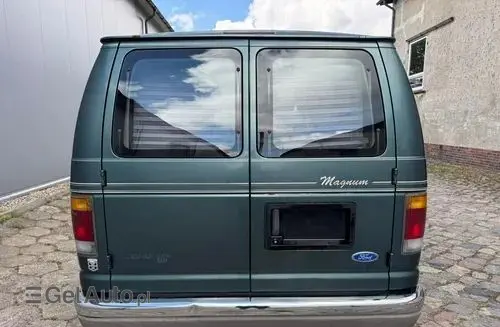 FORD Econoline 
