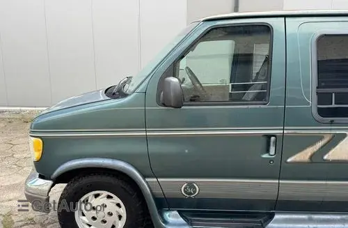 FORD Econoline 