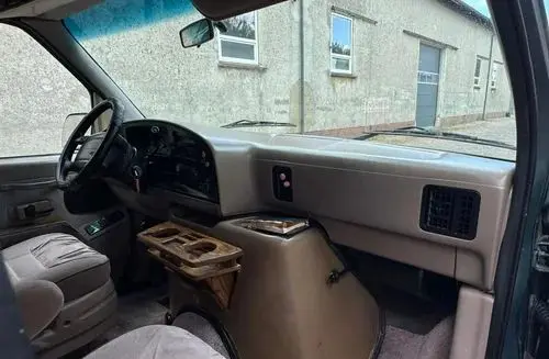 FORD Econoline 