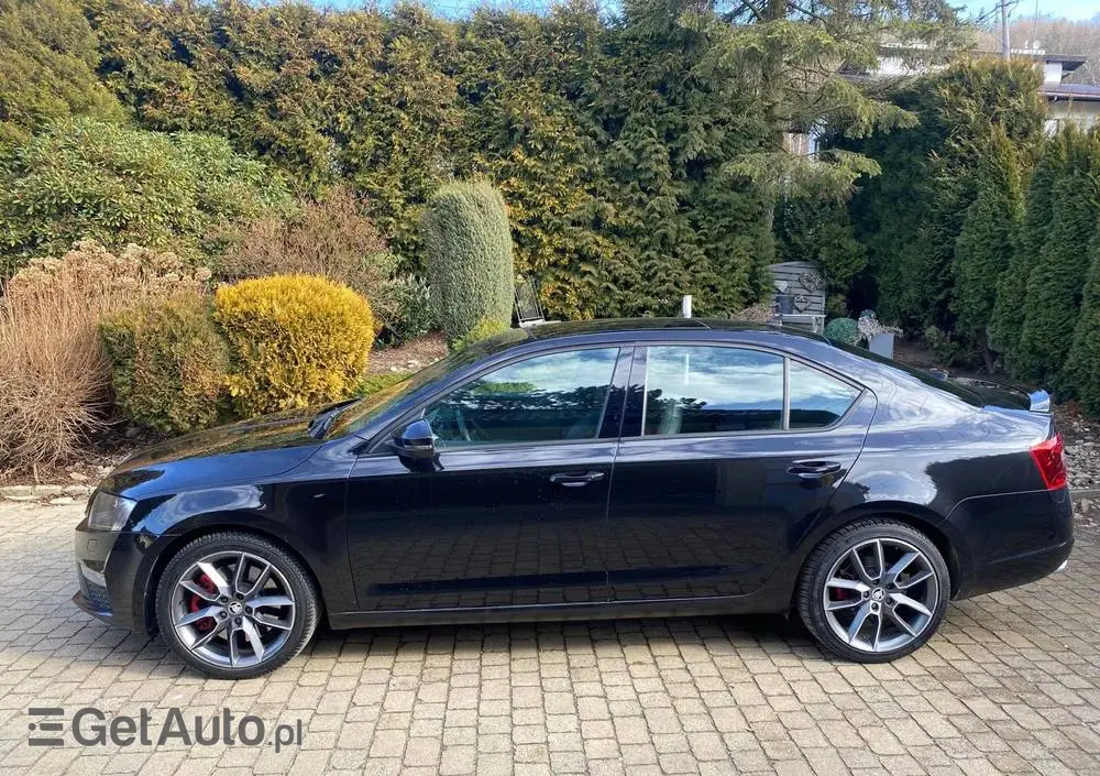 SKODA Octavia 2.0 TDI RS DSG