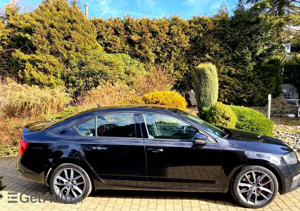 SKODA Octavia 2.0 TDI RS DSG