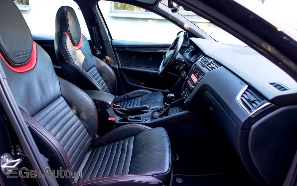 SKODA Octavia 2.0 TDI RS DSG