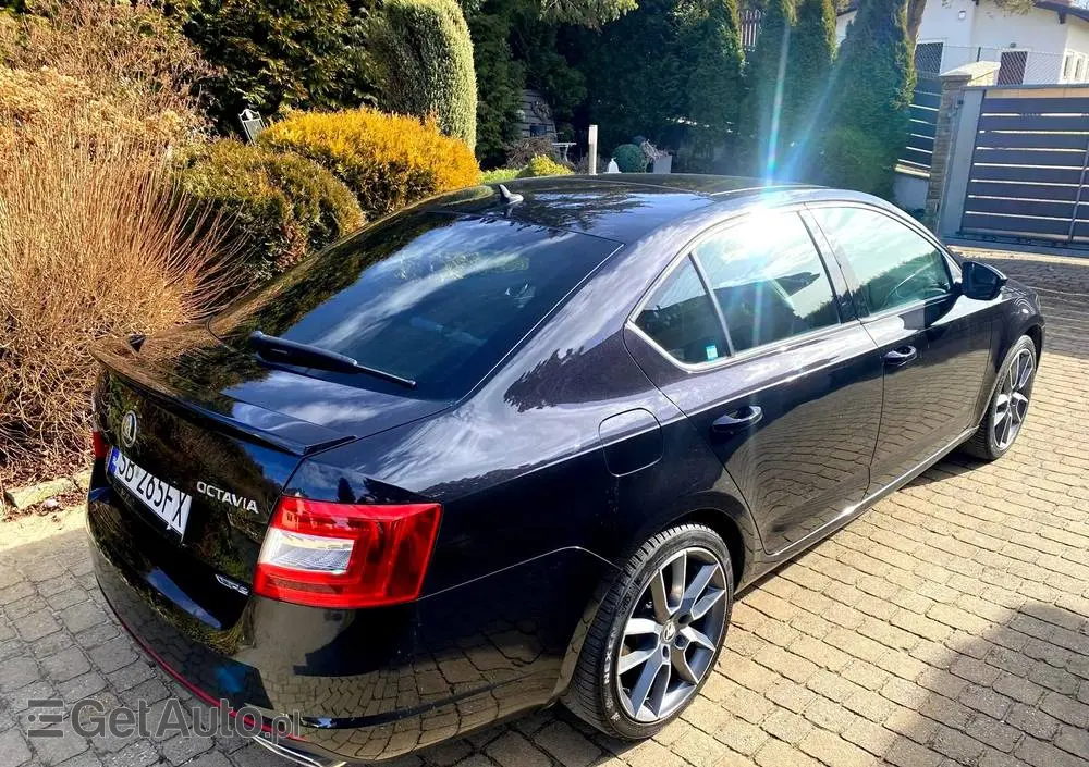 SKODA Octavia 2.0 TDI RS DSG