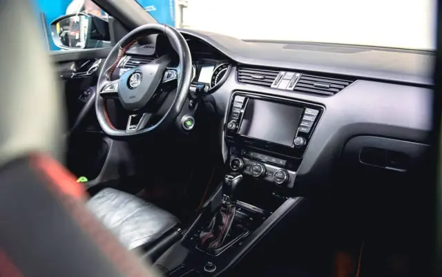 SKODA Octavia 2.0 TDI RS DSG