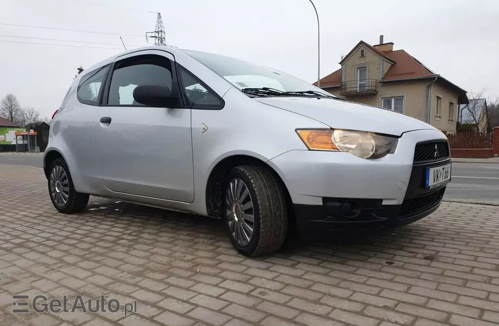 MITSUBISHI Colt 