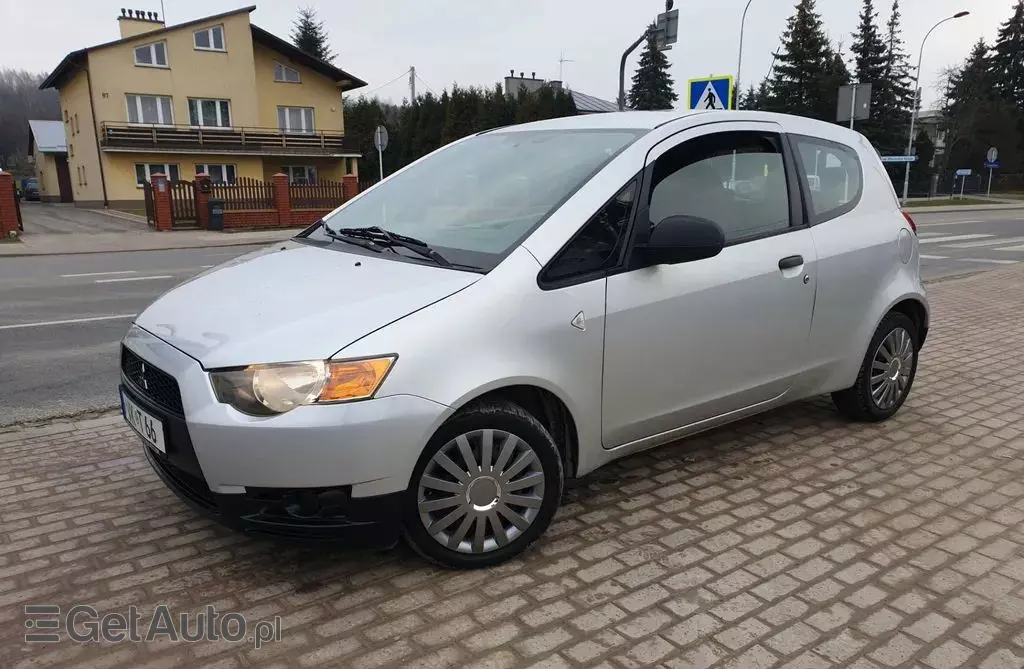 MITSUBISHI Colt 