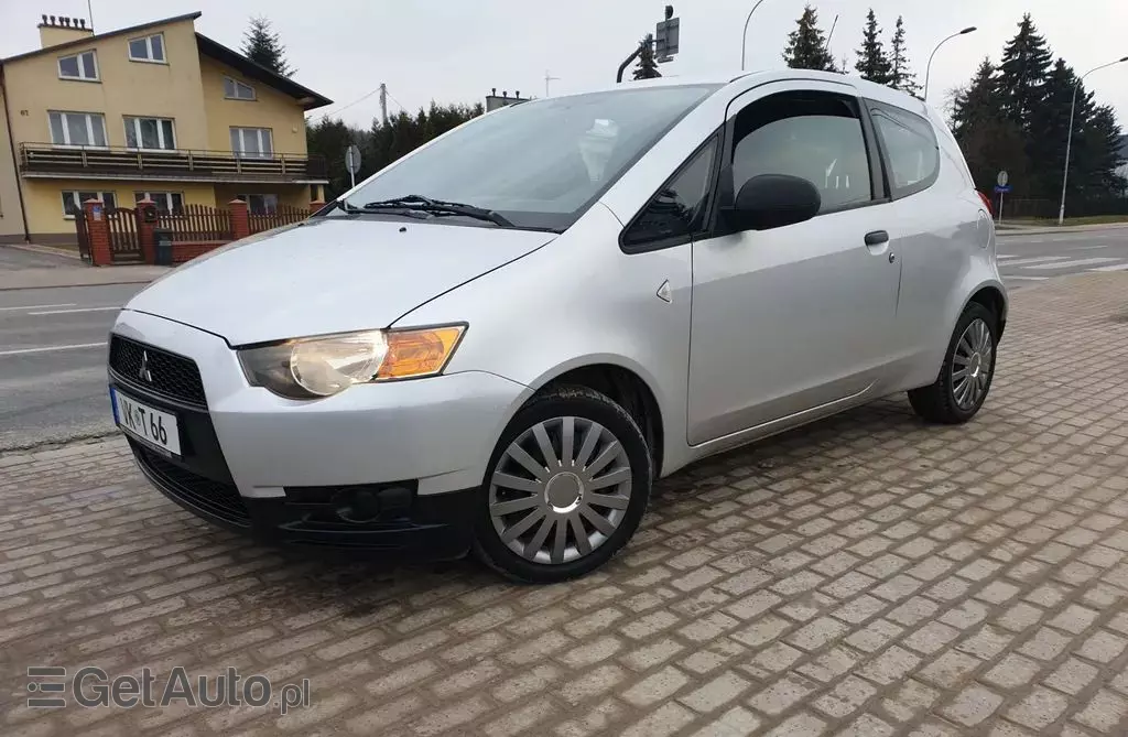 MITSUBISHI Colt 