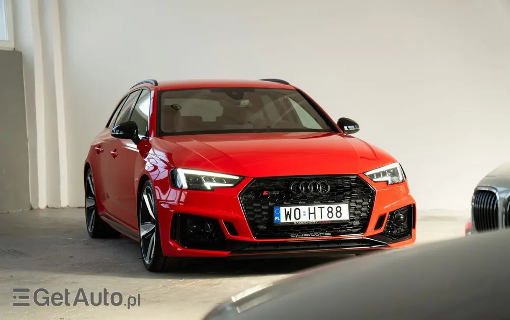 AUDI RS4 Avant 