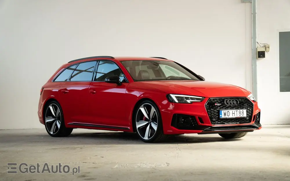 AUDI RS4 Avant 