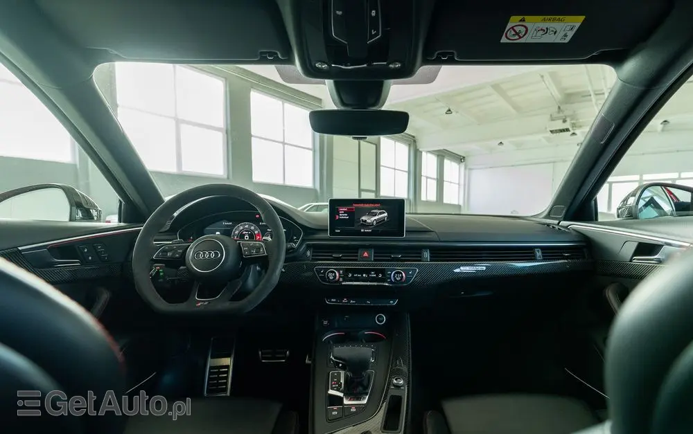 AUDI RS4 Avant 
