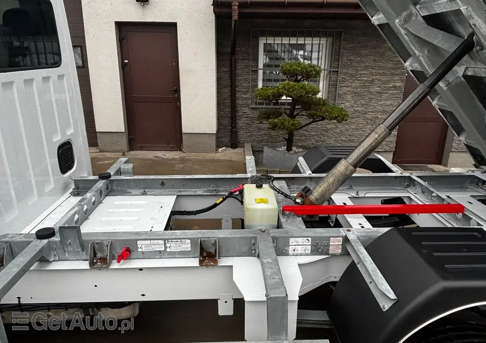 RENAULT Master Wywrotka na bliźniaku Kiper 