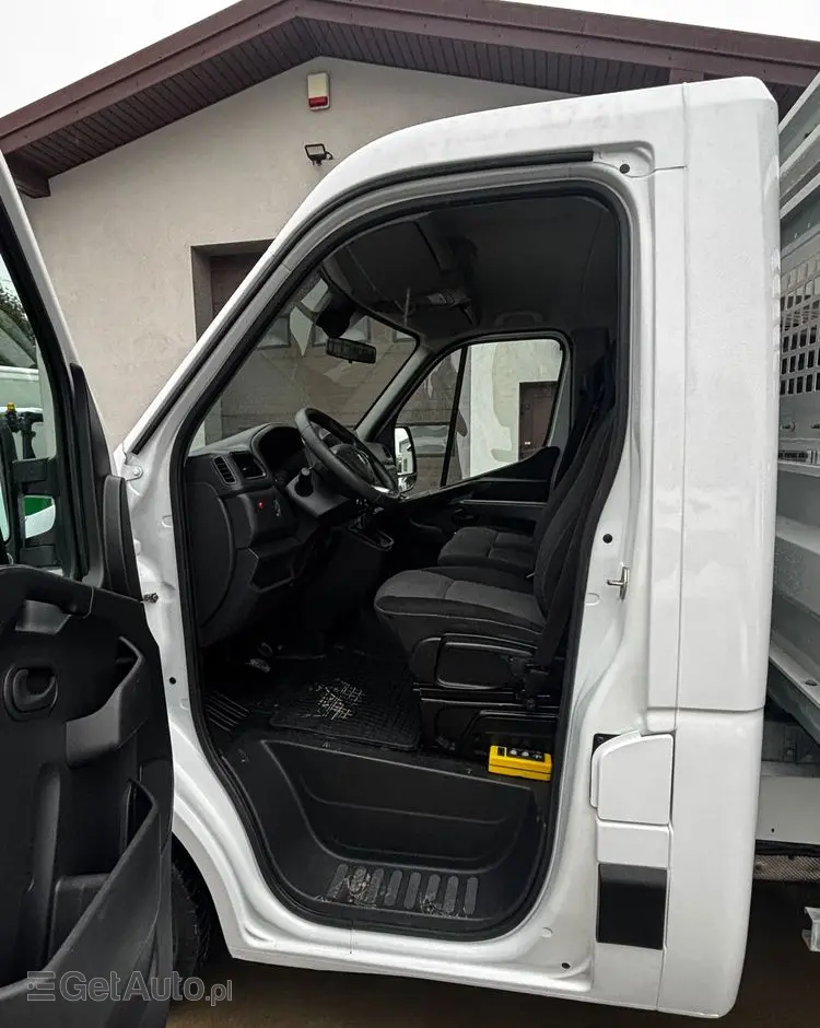 RENAULT Master Wywrotka na bliźniaku Kiper 