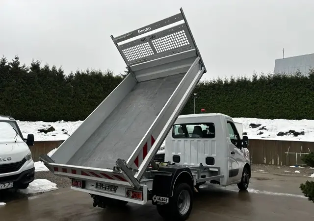 RENAULT Master Wywrotka na bliźniaku Kiper 