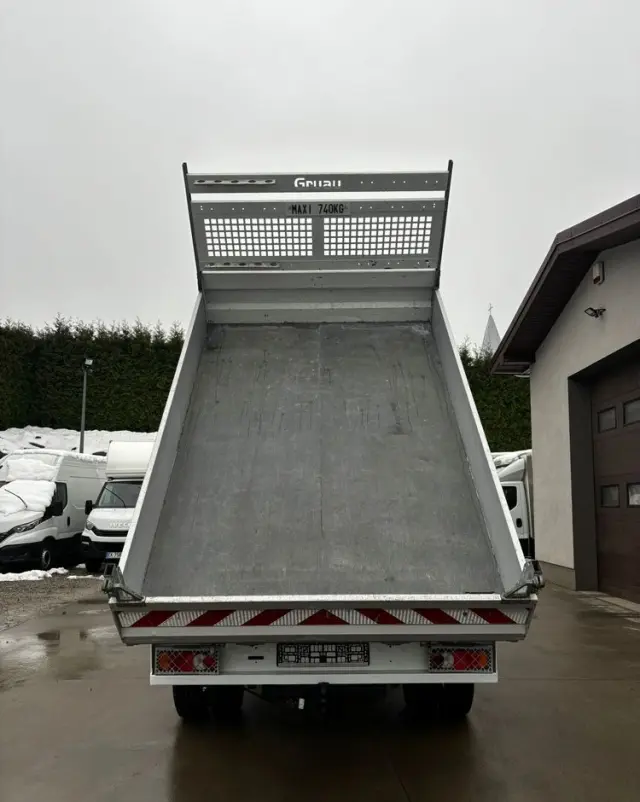 RENAULT Master Wywrotka na bliźniaku Kiper 