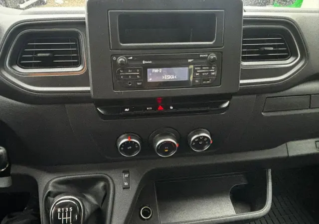 RENAULT Master Wywrotka na bliźniaku Kiper 