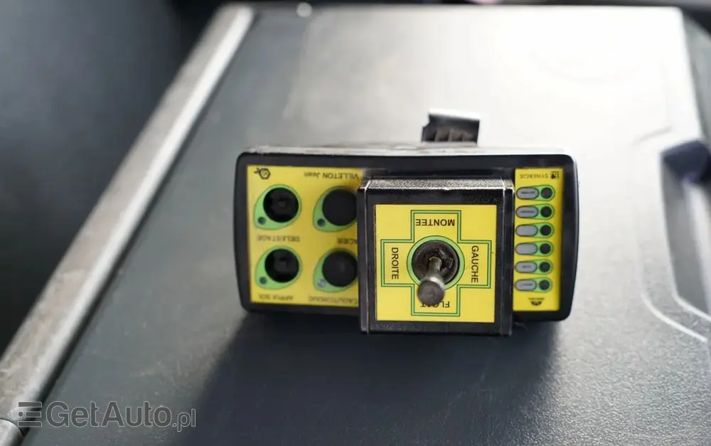 MAN TGA 18.360 / 4X4 / WYWROTKA 2 STRONNA / HYDROKLAPA / HYDROBURTA / CZOŁOWNICA / SPECJALNY / MANUAL 