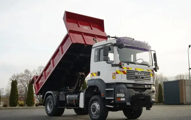 MAN TGA 18.360 / 4X4 / WYWROTKA 2 STRONNA / HYDROKLAPA / HYDROBURTA / CZOŁOWNICA / SPECJALNY / MANUAL 