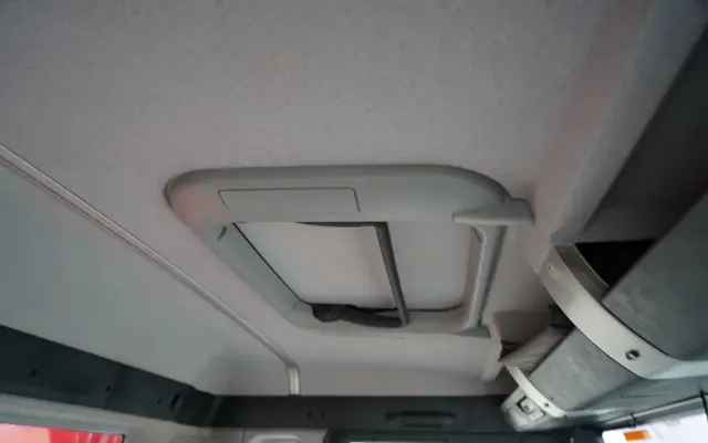 MAN TGA 18.360 / 4X4 / WYWROTKA 2 STRONNA / HYDROKLAPA / HYDROBURTA / CZOŁOWNICA / SPECJALNY / MANUAL 