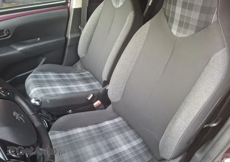 PEUGEOT 108 VTI 72 Top Style