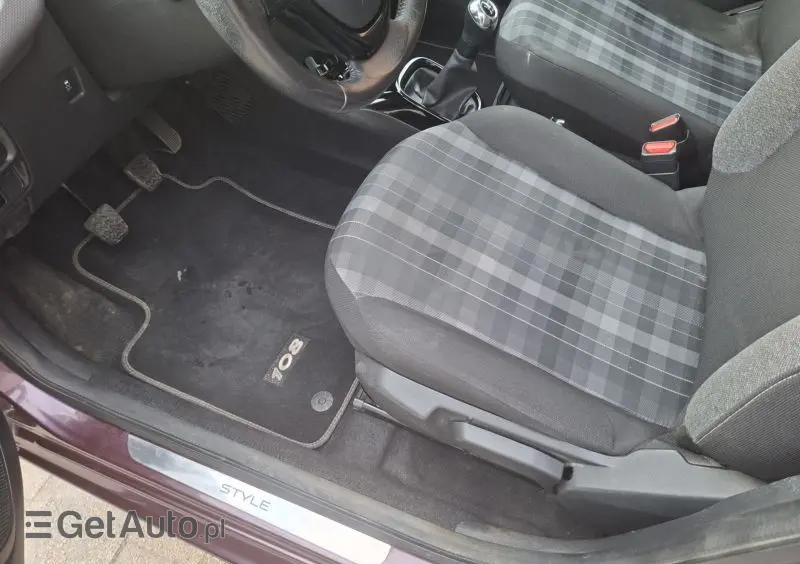 PEUGEOT 108 VTI 72 Top Style