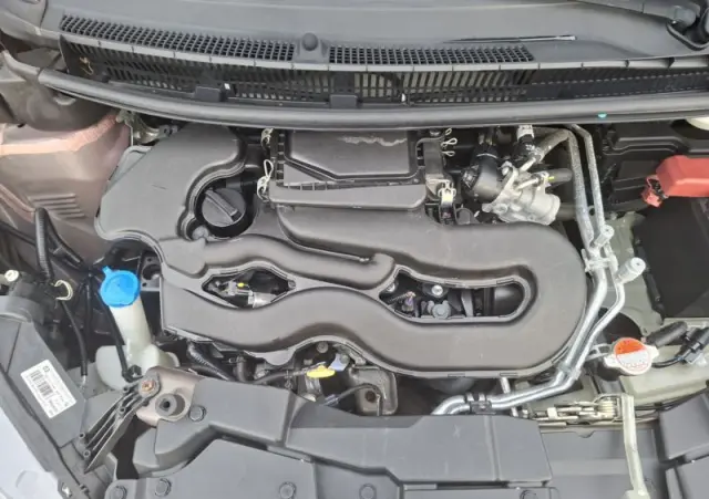 PEUGEOT 108 VTI 72 Top Style