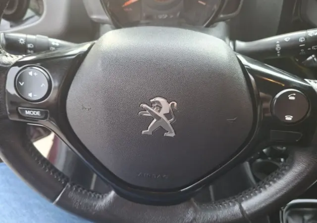 PEUGEOT 108 VTI 72 Top Style