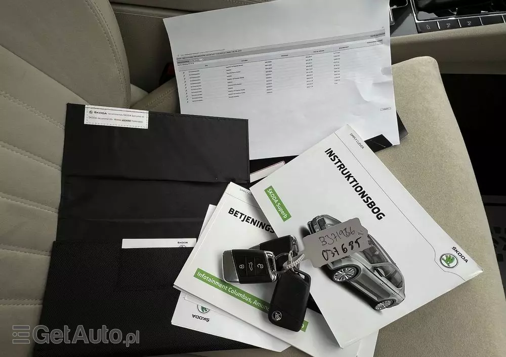SKODA Superb Combi 1.8 TSI DSG Style