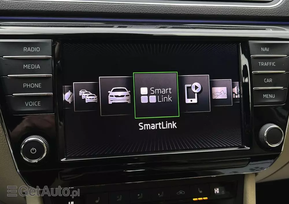 SKODA Superb Combi 1.8 TSI DSG Style