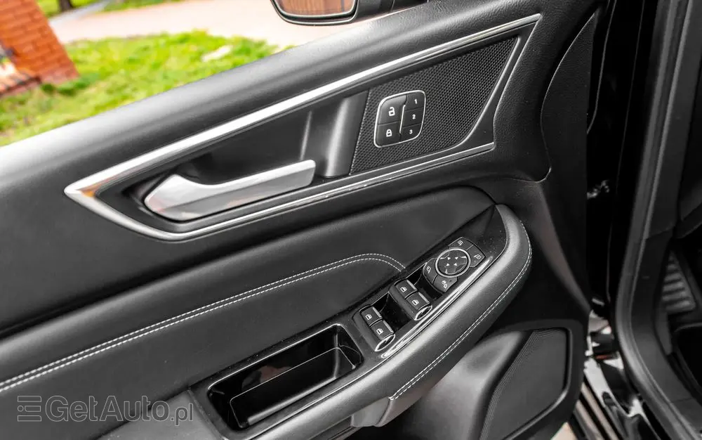 FORD S-Max 2.0 TDCi Allrad Titanium