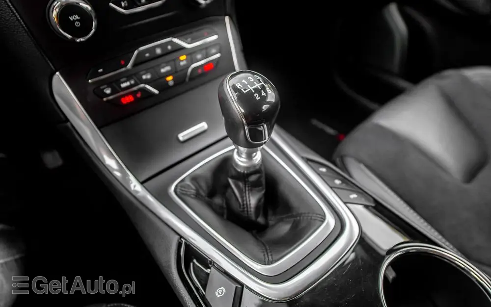 FORD S-Max 2.0 TDCi Allrad Titanium