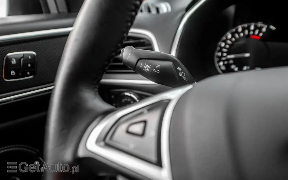 FORD S-Max 2.0 TDCi Allrad Titanium