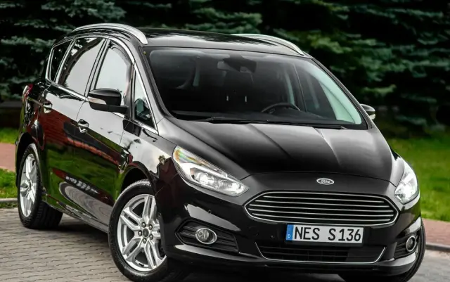 FORD S-Max 2.0 TDCi Allrad Titanium
