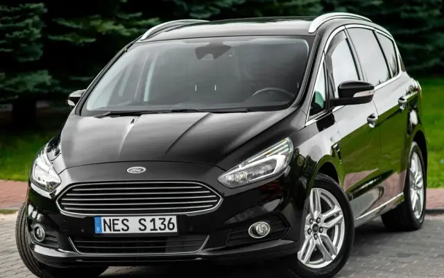 FORD S-Max 2.0 TDCi Allrad Titanium