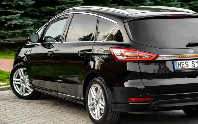 FORD S-Max 2.0 TDCi Allrad Titanium