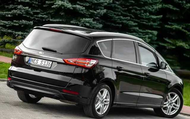 FORD S-Max 2.0 TDCi Allrad Titanium