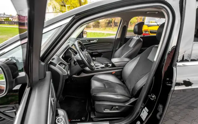 FORD S-Max 2.0 TDCi Allrad Titanium