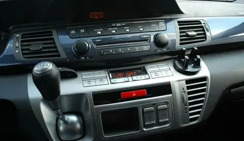 HONDA FR-V 