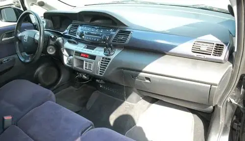 HONDA FR-V 