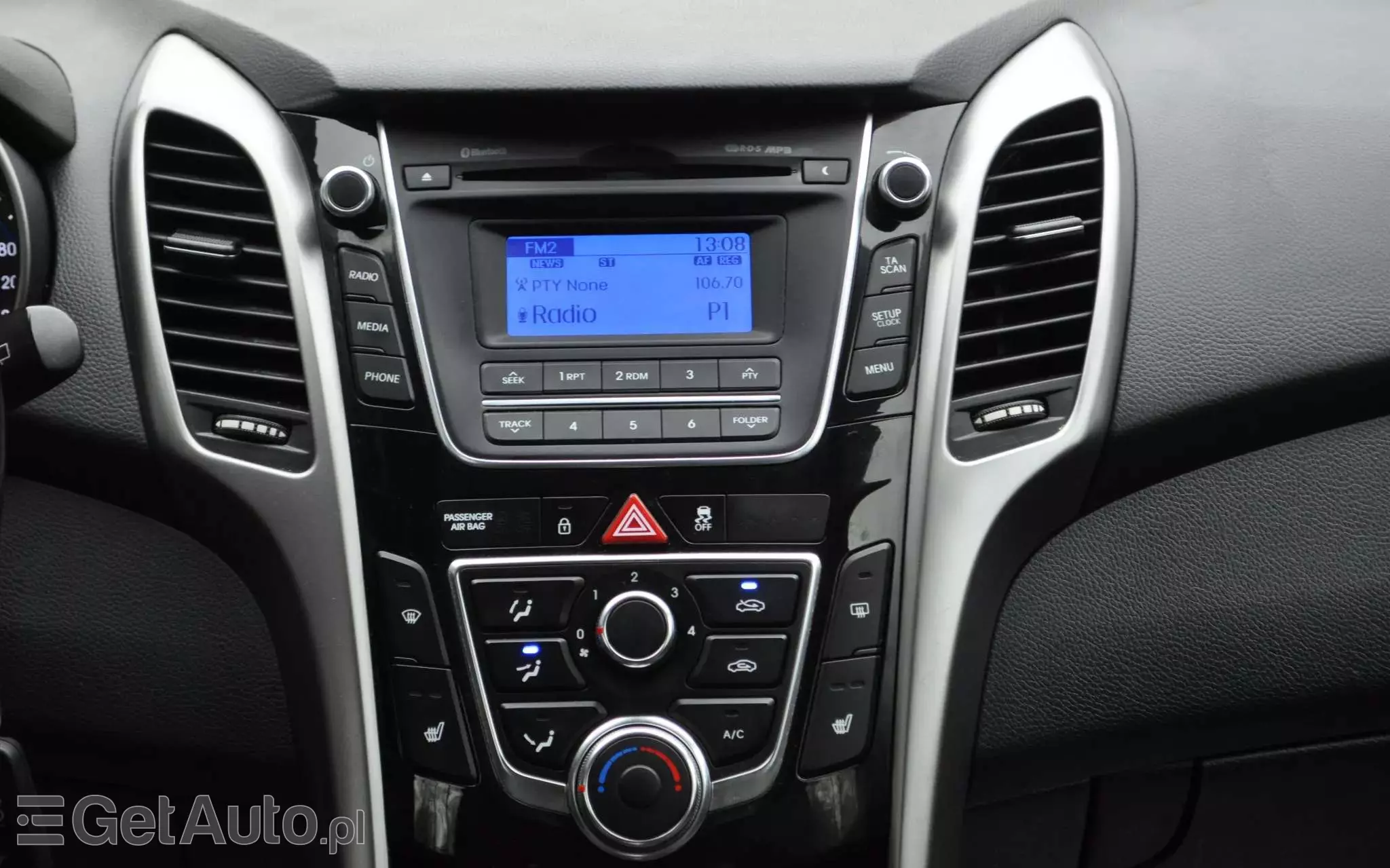 HYUNDAI I30 1.4 Fifa World Cup Edition