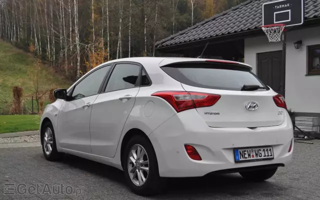 HYUNDAI I30 1.4 Fifa World Cup Edition