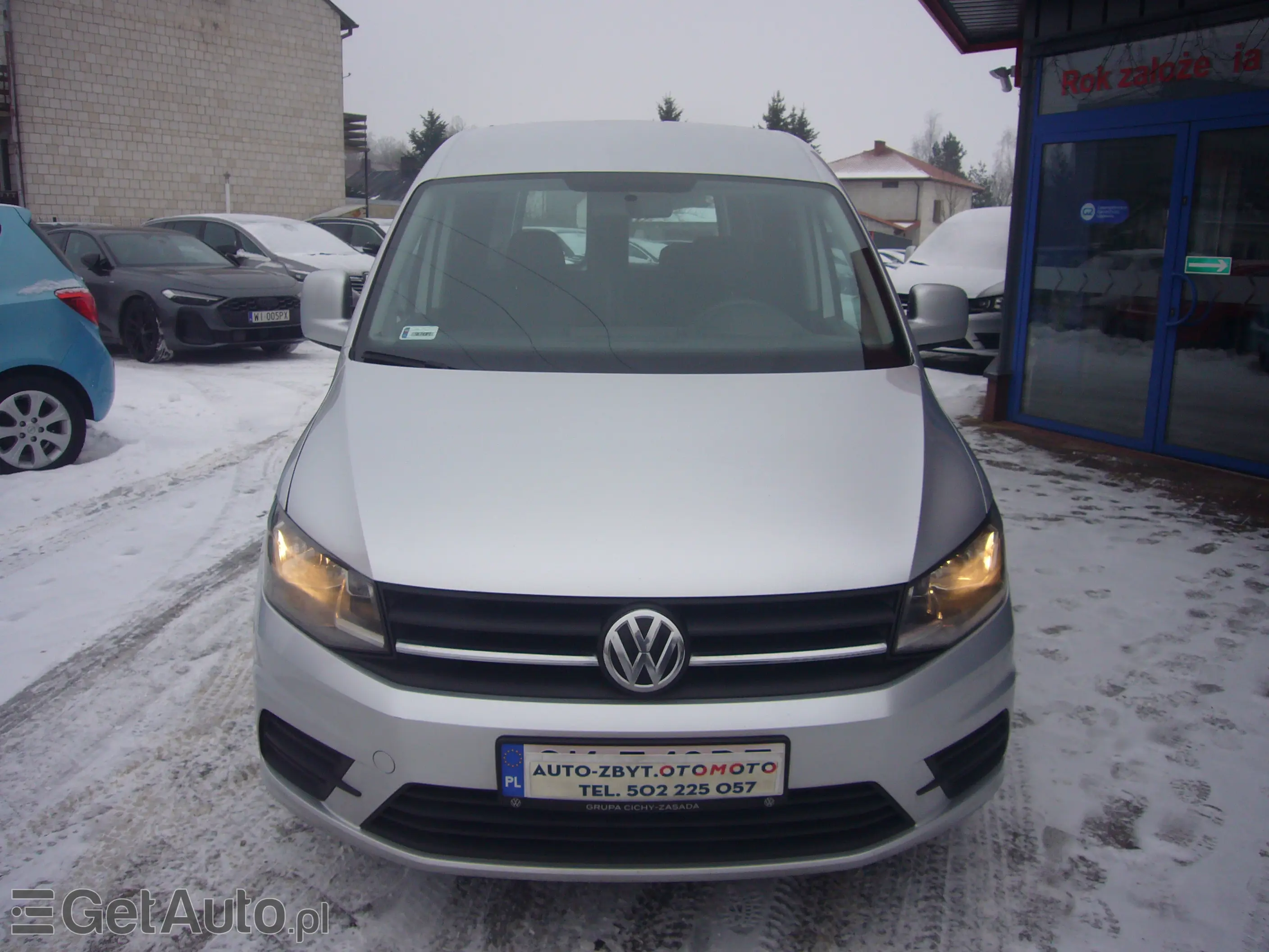 VOLKSWAGEN Caddy 
