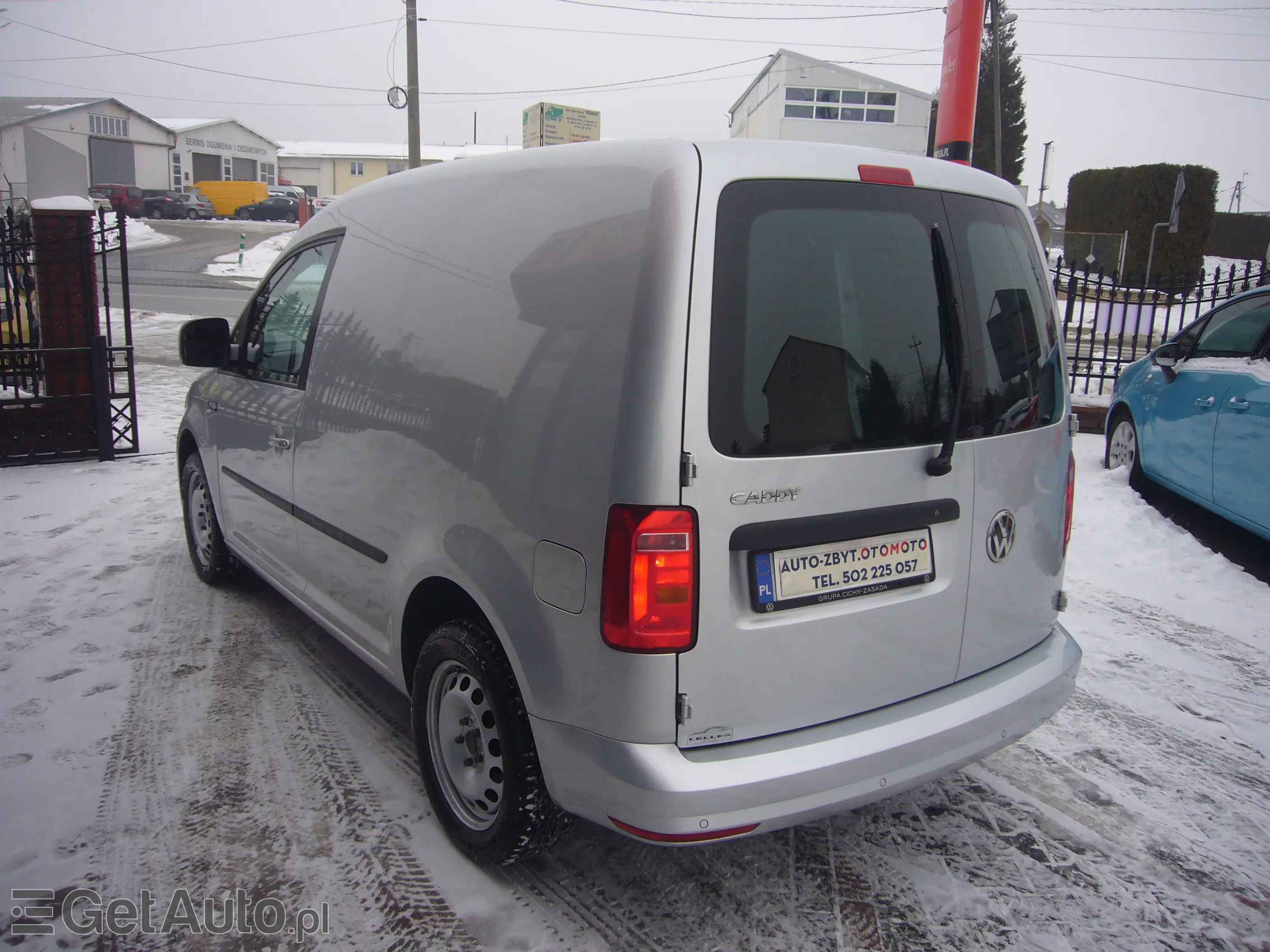 VOLKSWAGEN Caddy 