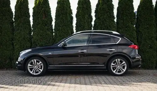 INFINITI QX50 